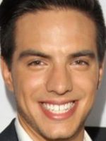 Vadhir Derbez