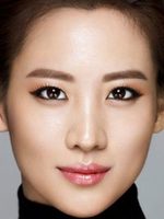 Claudia Kim