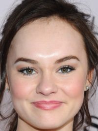  Madeline Carroll