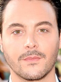  Jack Huston