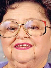  Zelda Rubinstein