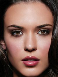  Odette Annable