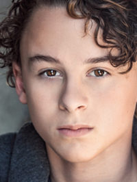  Wyatt Oleff