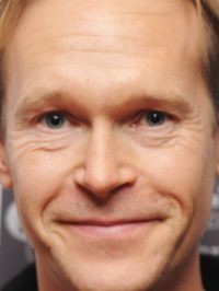  Steven Mackintosh