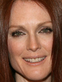  Julianne Moore