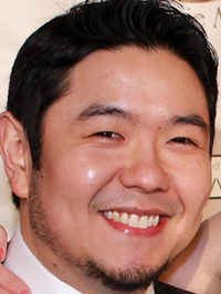  Eric Bauza