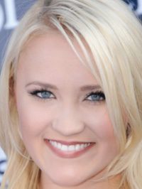  Emily Osment