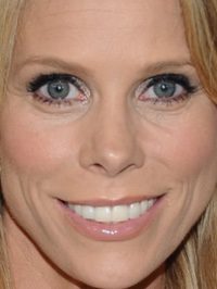  Cheryl Hines