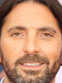  Drew Pearce