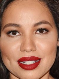  Jurnee Smollett-Bell