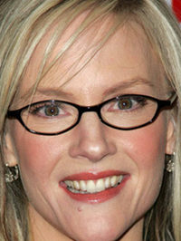  Rachael Harris