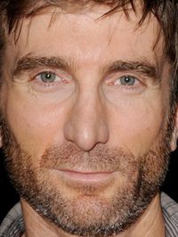  Sharlto Copley