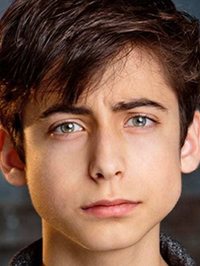  Aidan Gallagher