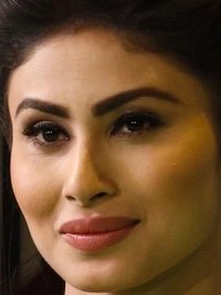  Mouni Roy