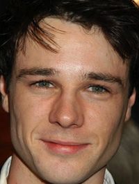  Rupert Evans