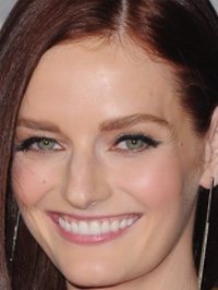  Lydia Hearst