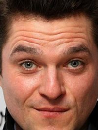  Mathew Horne