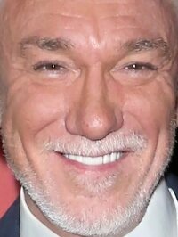  Patrick Page