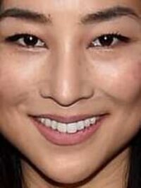  Greta Lee