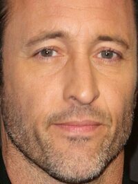  Alex O'Loughlin