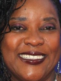  Loretta Devine