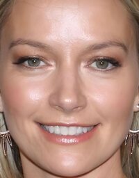  Becki Newton