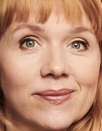  Kerry Godliman