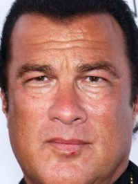  Steven Seagal