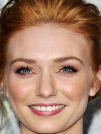  Eleanor Tomlinson