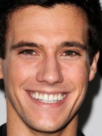  Drew Roy