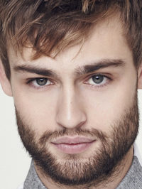  Douglas Booth