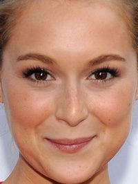  Alexa Vega