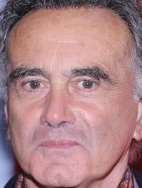  Dan Hedaya