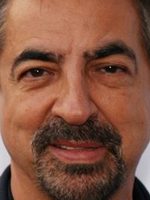 Joe Mantegna