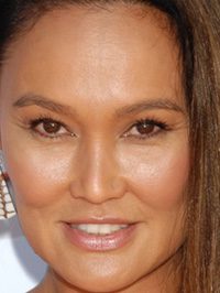  Tia Carrere