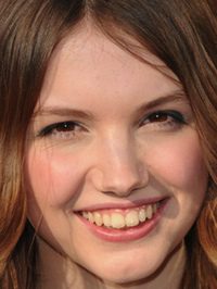  Hannah Murray