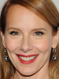  Amy Ryan