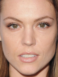  Agnes Bruckner