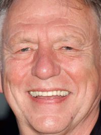  Kenneth Cranham