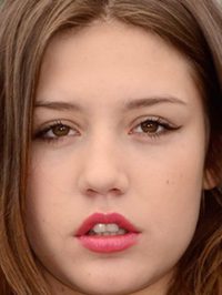  Adèle Exarchopoulos