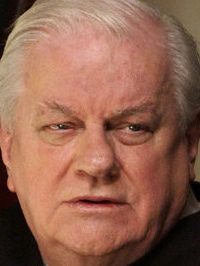  Charles Durning