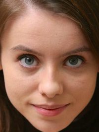  Rosie Day