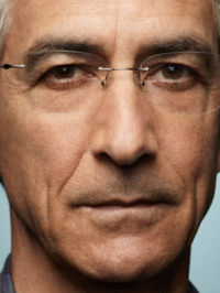  David Strathairn