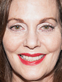  Lesley Ann Warren