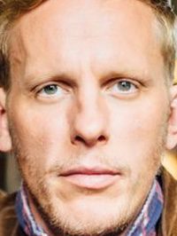  Laurence Fox