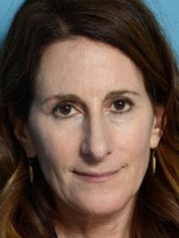  Nicole Holofcener