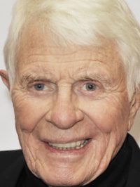  Peter Graves