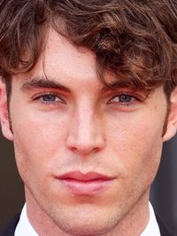  Tom Hughes