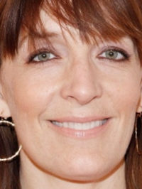  Julia Murney