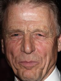  Edward Fox